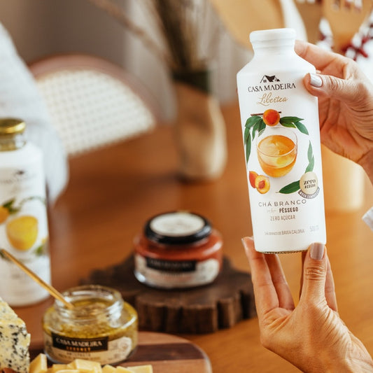 Chá Branco com Pêssego 500ml Casa Madeira