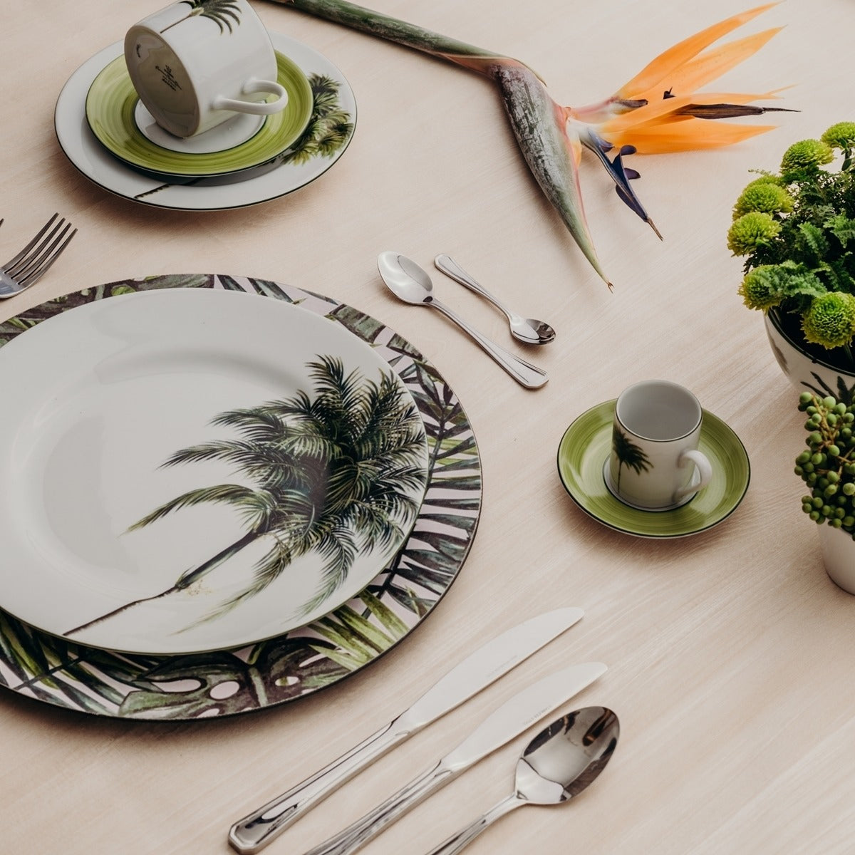 Conjunto de 6 Pratos Rasos de Porcelana Palmeira 27cm Schmidt