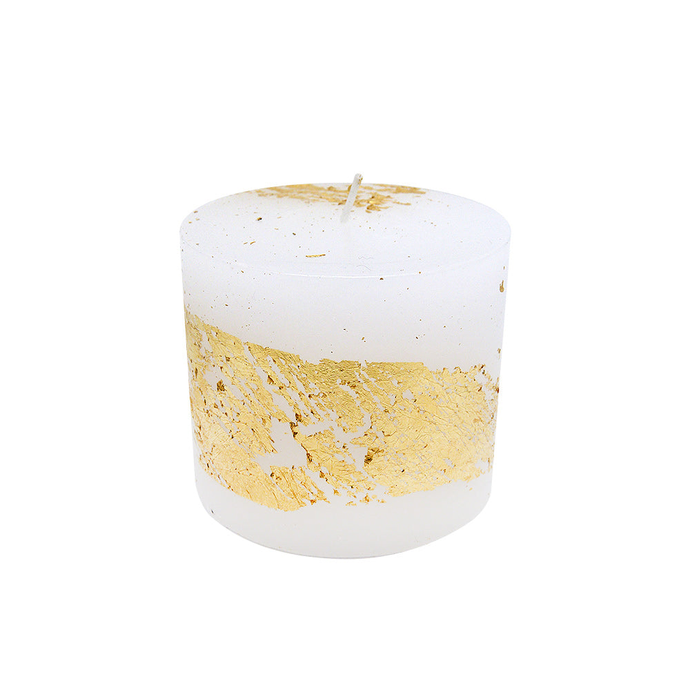 Vela Cilíndrica Branca Folha de Ouro 8x7cm