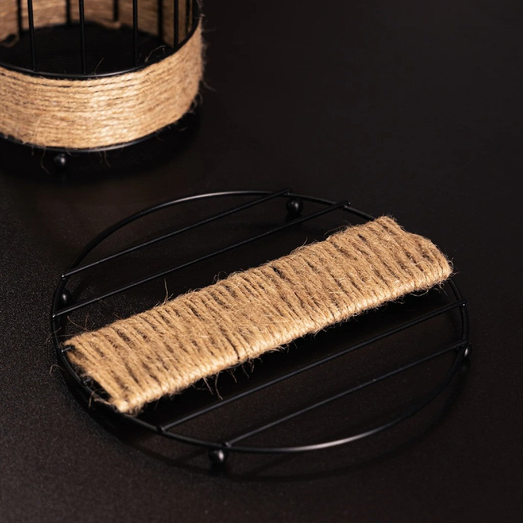 Descanso de Panela de Metal Preto com Detalhes em Barbante Wolff