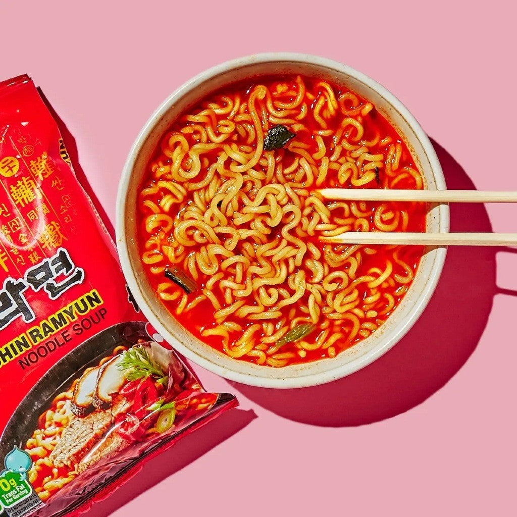 Macarrão Instantâneo Coreano Shin Ramyun Nongshim Picante 120g
