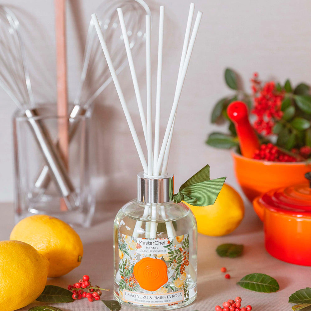 OLEO DIFUSOR DE AROMAS MASTERCHEF LIMAO YUZU E PIMENTA ROSA 200ML DANI FERNANDES