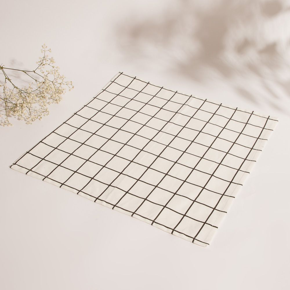 Guardanapo em Tecido Branco e Preto 45x45cm