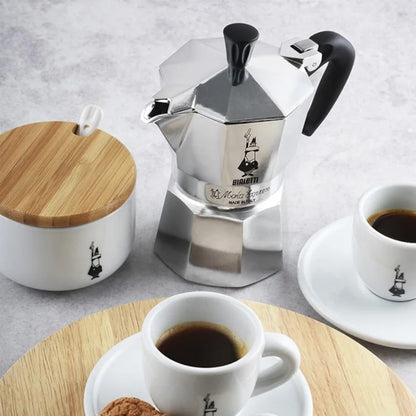 Cafeteira Bialetti Nuova Moka Express 6 Xícaras 270ml Alumínio