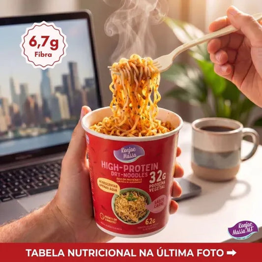 Macarrão Instantâneo Konjac Massa MF Sabor Carne Copo 62g